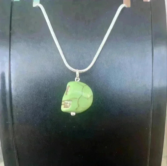 Howlite Turquoise Skull Necklace - Picture 3 of 4